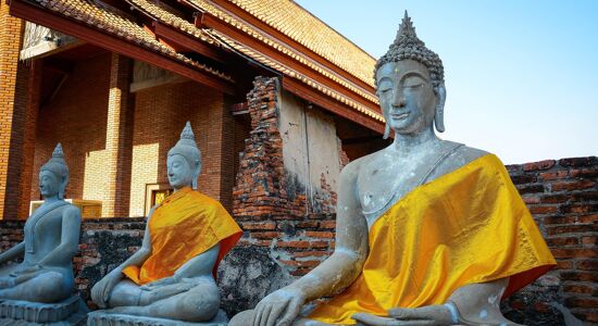 Sukhothai Buddhist Statues Par